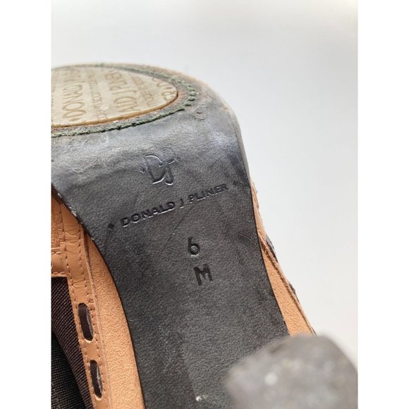 DONALD J PLINER Tan Brown Stitch Suede Pointed Toe Ankle Boots Booties, Size 6 - Picture 15 of 16